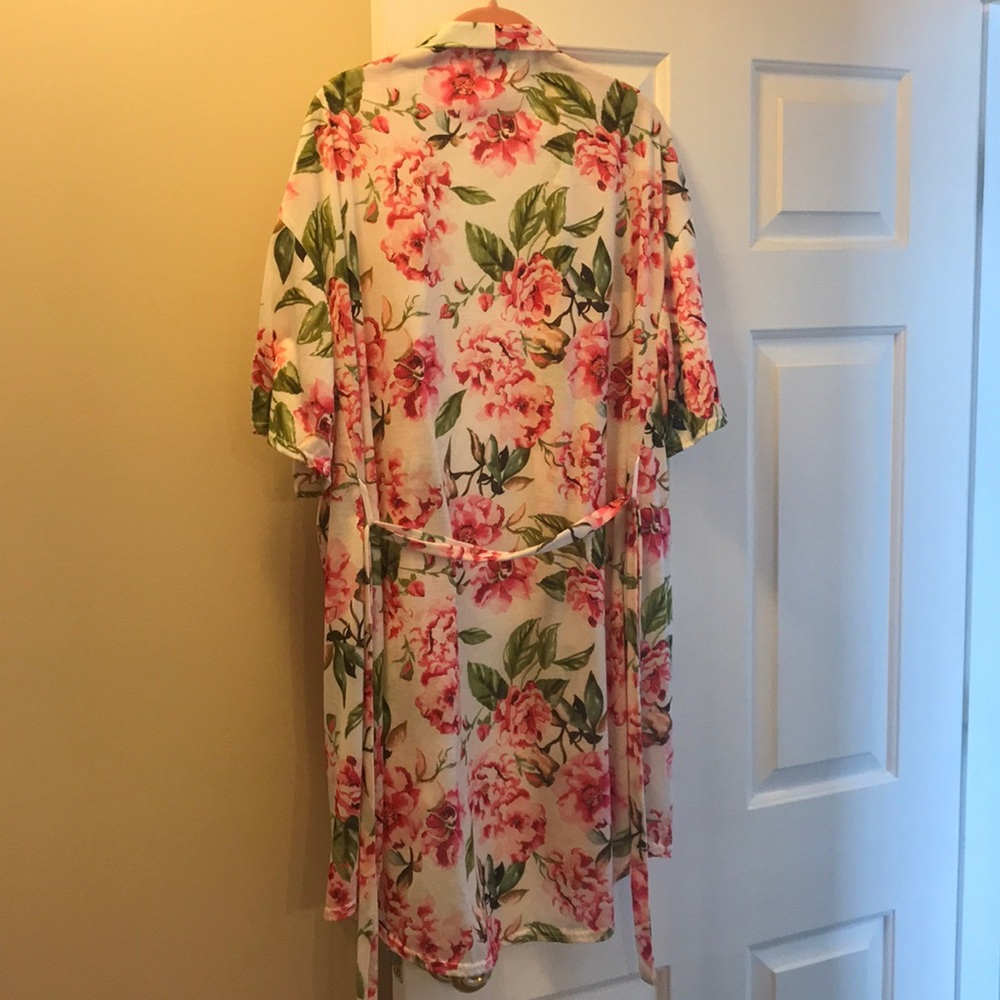 Show Me Your Mumu Floral Kimono Robe Pink White - Picture 5 of 8